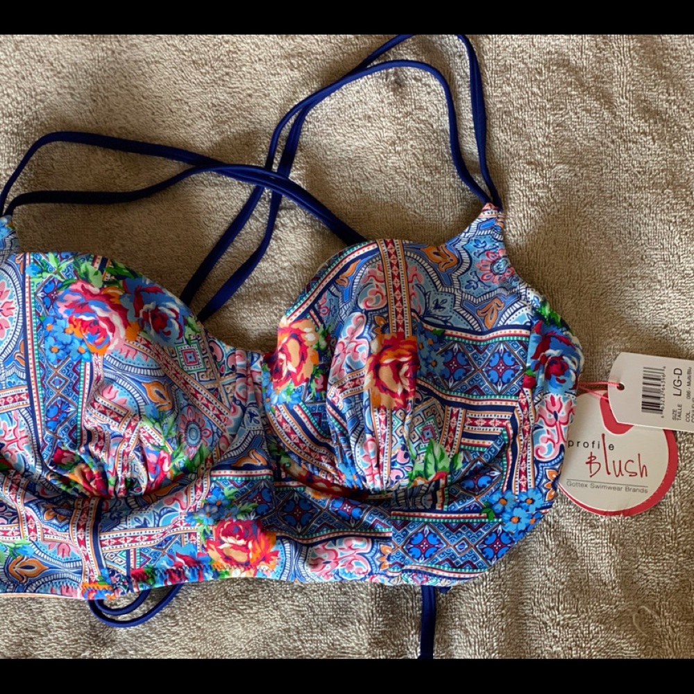Profile Blush by Gottex bikini top size large-D